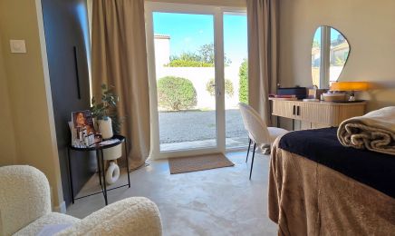 Mistral SKIN & SPA - Tânia Rocchia ( Hydrafacial - HeadSpa )  : Institut de beauté à Pertuis
