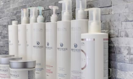 SYA Coiffure x SAMED AYDOGAN  : Institut de beauté à Cannes