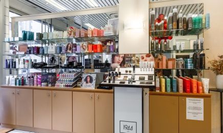MÉGANE. HAIRSTYLIST - COURNON : Coiffeur à Cournon-d'Auvergne