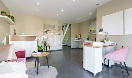 Défi beauté Maître artisan esthétique : Manucure à Villecresnes