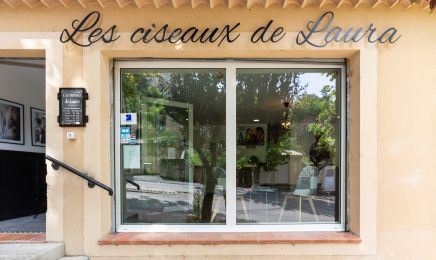 Les ciseaux de Laura  : Coiffeur à Mirabeau