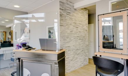 Le Reflet du Miroir  : Coiffeur à La Montagne