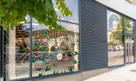 Instant Coiffure  : Manucure à Clermont-Ferrand