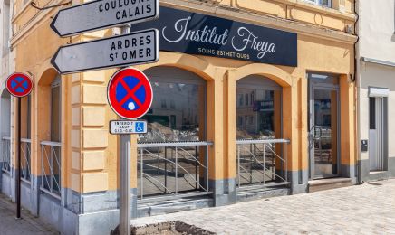Institut Freya : Manucure à Guines