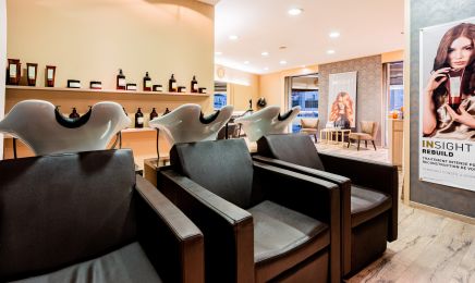Au Petit Salon : Coiffeur à Saint-Médard-en-Jalles