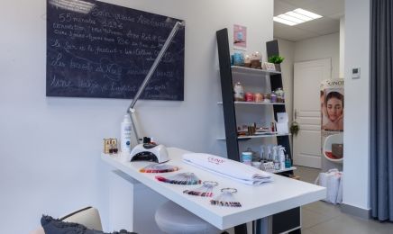 L’Amande Douce : Manucure à Cessy