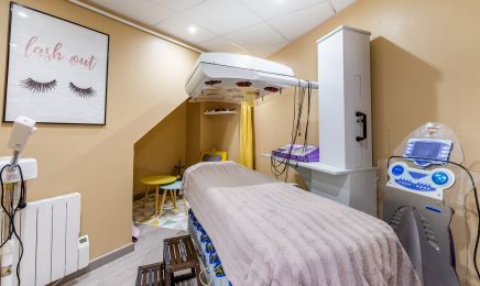 Laurina Institut  : Manucure à Hyères