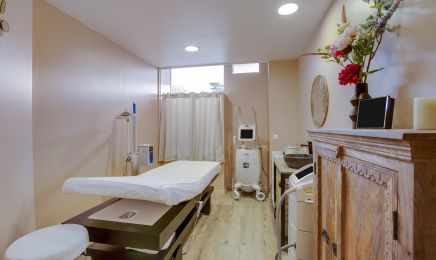 Emmanuelle Vincent L'Institut : Manucure à Le Vésinet