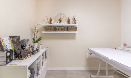 L’atelier des arts  : Coiffeur à Lambesc