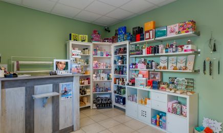 Institut R'eve De Beauté  : Institut de beauté à Le Donjon