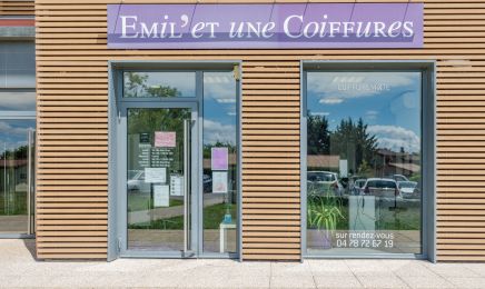 Emil et une coiffure : Coiffeur à Tramoyes