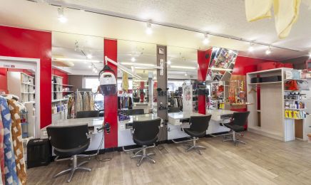 SB Coiffureæ© : Coiffeur à Marnay