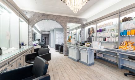 Vanessa Dumont Coiffure : Manucure à Le Havre