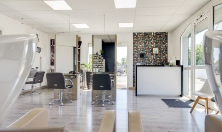 Au salon de Lucie : Coiffeur à Chauvé