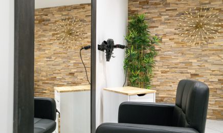 Authentic beauty : Coiffeur à Orgeval