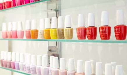 Pause Beauté : Manucure à Fréjus