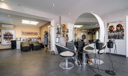 Métamorphose : Coiffeur à Charmes