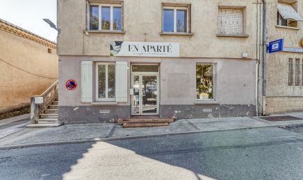 En Aparté : Manucure à Sauveterre