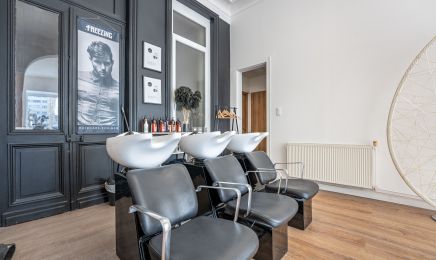 Le miroir : Coiffeur à Cambrai