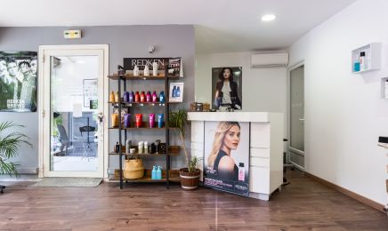 Les ciseaux de Laura  : Coiffeur à Mirabeau
