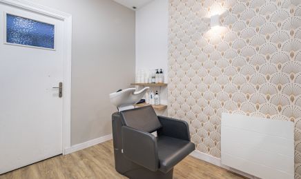 MG coiffure  : Coiffeur à Brest