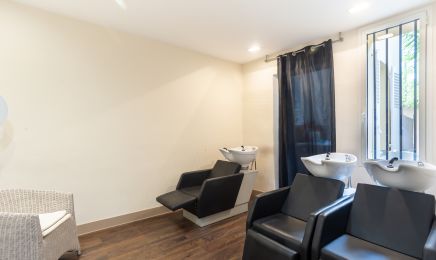En Aparté by Laurie  : Coiffeur à Toulon