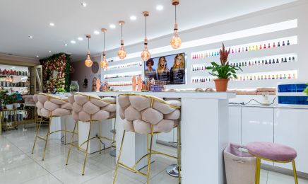 AR Studio  : Institut de beauté à Paris