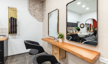 Shannon Coiffeur Coloriste : Manucure à Berck