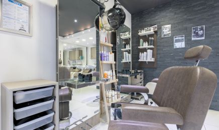JF.  Coup’ : Coiffeur à Perigny