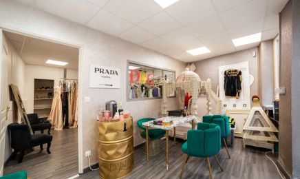 Dina Bcam & Au Royaume de l’Élégance : Manucure à Saint-Priest