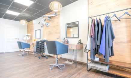 Emmanuelle Coiffure  : Institut de beauté à Fayl-Billot
