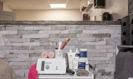 L’instant douceur chez Mélodie : Manucure à Vergèze