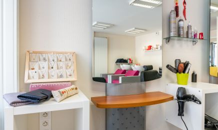 Ann’R  : Coiffeur à Marmagne
