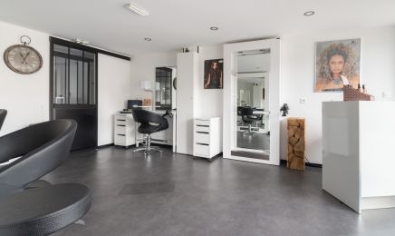 LM Coiffure  : Coiffeur à Pouilly