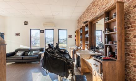 Red’s Barber  : Barbier à Saint-Laurent-des-Arbres