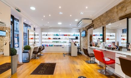 Camille Albane - Paris 16 - 4 rue de la Tour : Coiffeur à Paris
