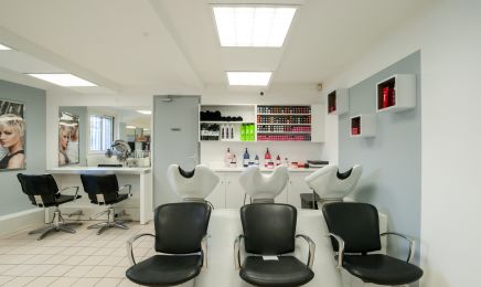 Le Salon - Artisan Coiffeur : Coiffeur à Bergerac