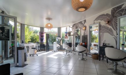 Cé la suite  : Coiffeur à Sainte-Tulle