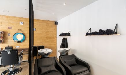 Hair By Mag (Anciennement Mod'hair) : Coiffeur à Neuville-les-Dames