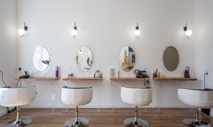 Le miroir : Coiffeur à Cambrai
