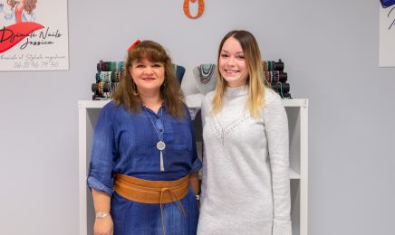 Instant Aly Beauté : Manucure à Saint-Marc-le-Blanc