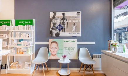 Luka Beauté : Manucure à Élancourt