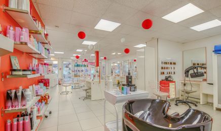 KRISS COIFFURE : Coiffeur à Arpajon
