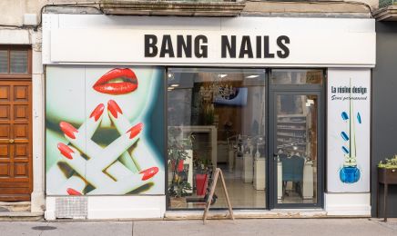 Bang Nails - République : Coiffeur à Nîmes