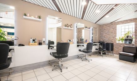 L’instant coiffure & beauté : Institut de beauté à Broons