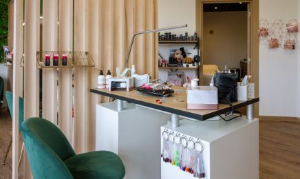 Les Ongles De Laura  : Institut de beauté à Le Monteil