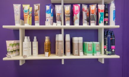 Modern salon : Coiffeur à Verdun-sur-le-Doubs