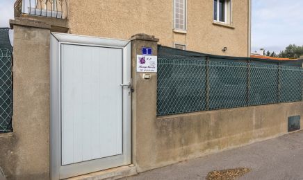 Nuances Lilas Massages Bien-être : Coiffeur à Coursan