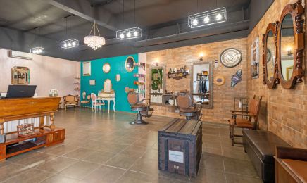 Versailles : Coiffeur à Villeneuve-Loubet