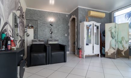 Cé la suite  : Coiffeur à Sainte-Tulle